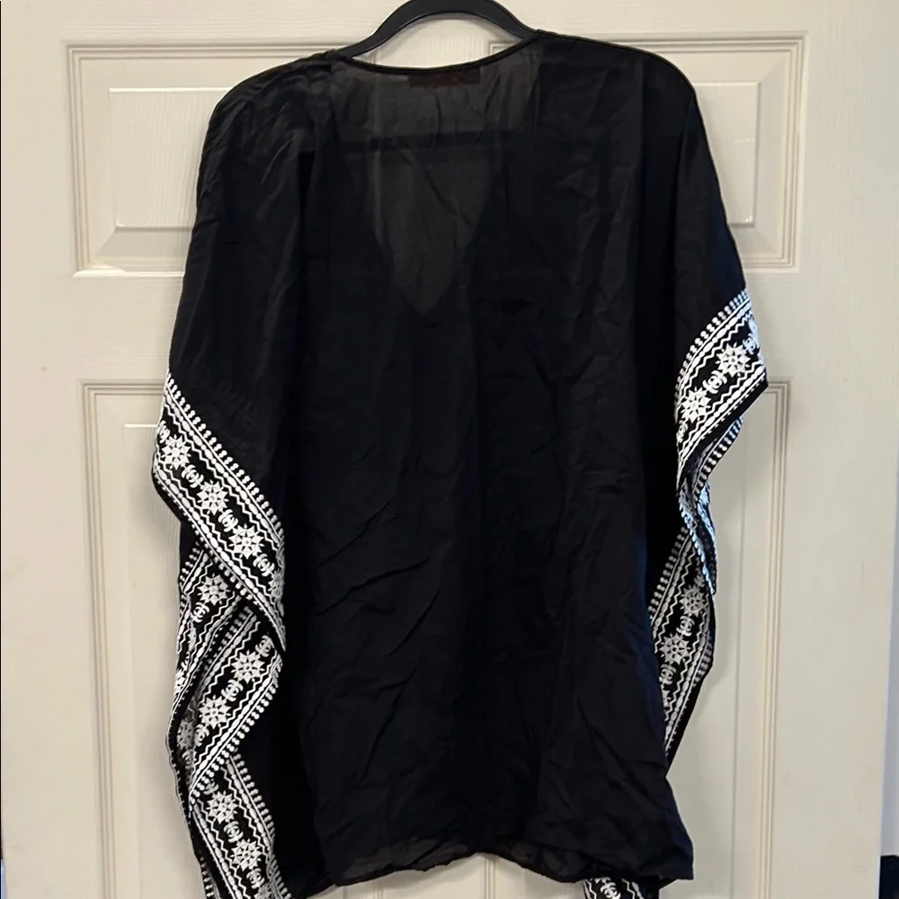 Tory Burch Black Tunic with White Detailing - Picture 6 of 8